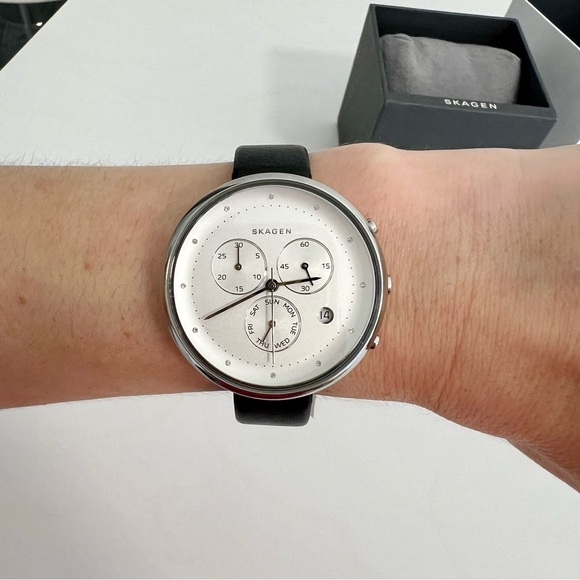 Skagen Women's Gitte Chronograph Black Leather Strap Watch - Picture 11 of 17